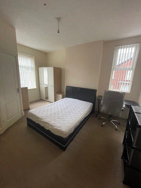 Rooms For Rent Station Road Swinton  Main Photo