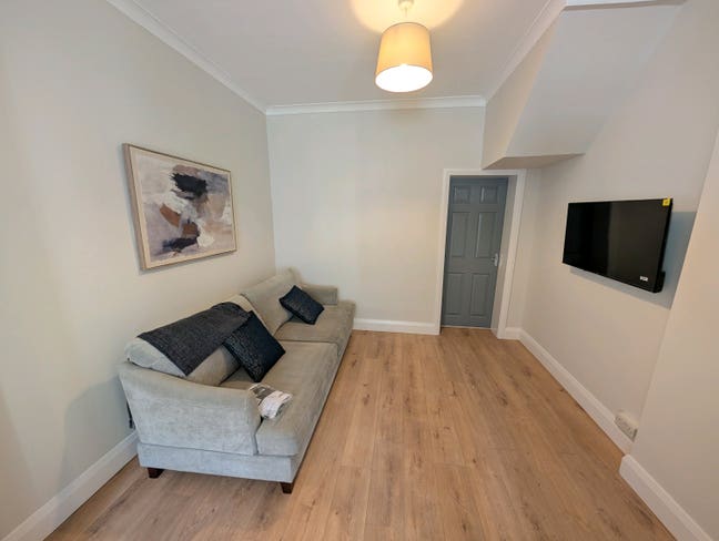 4 Double beds 2 bathrooms  Main Photo