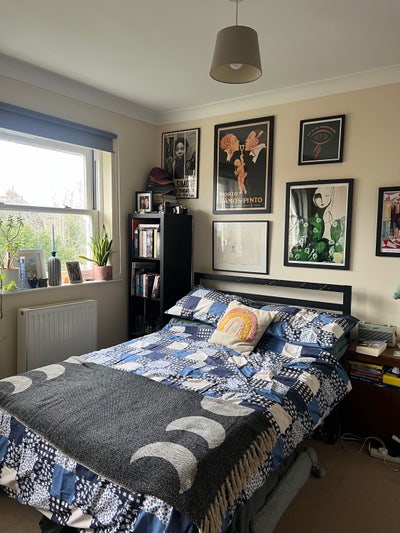 Large double room with en suite perfect for couple Main Photo