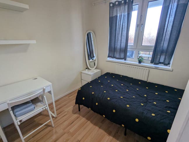 Sunny Double Room Next to Victoria Park & Canal 🌿 Main Photo