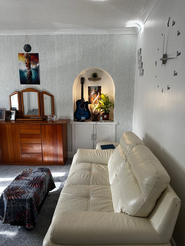 Spacious  furnished Room near Dunfermline (KY12) Main Photo