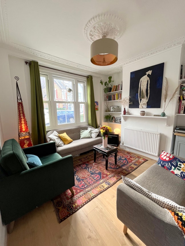 Charming 2-Bedroom House with Private Garden Main Photo