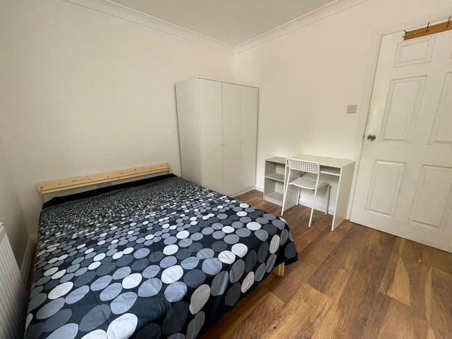 💡Bright Double Furnished available - 19 Feb Main Photo