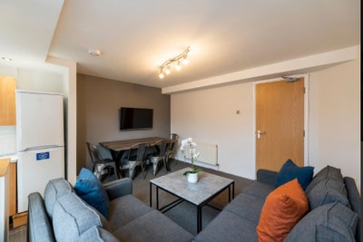 6 Bed Student House in Heaton Main Photo