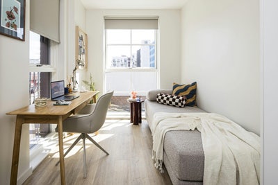 Single Room in Brand New Luxury Building with Gym Main Photo