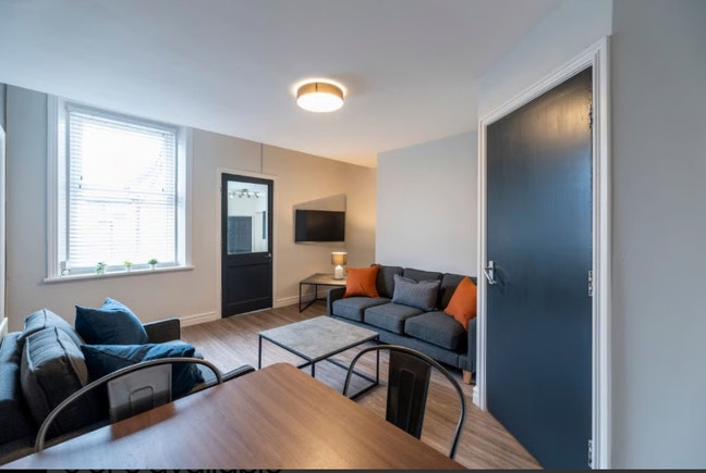 6 Bed Student House in Heaton Main Photo