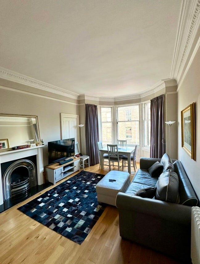 Two bedroom flat in New Town Main Photo