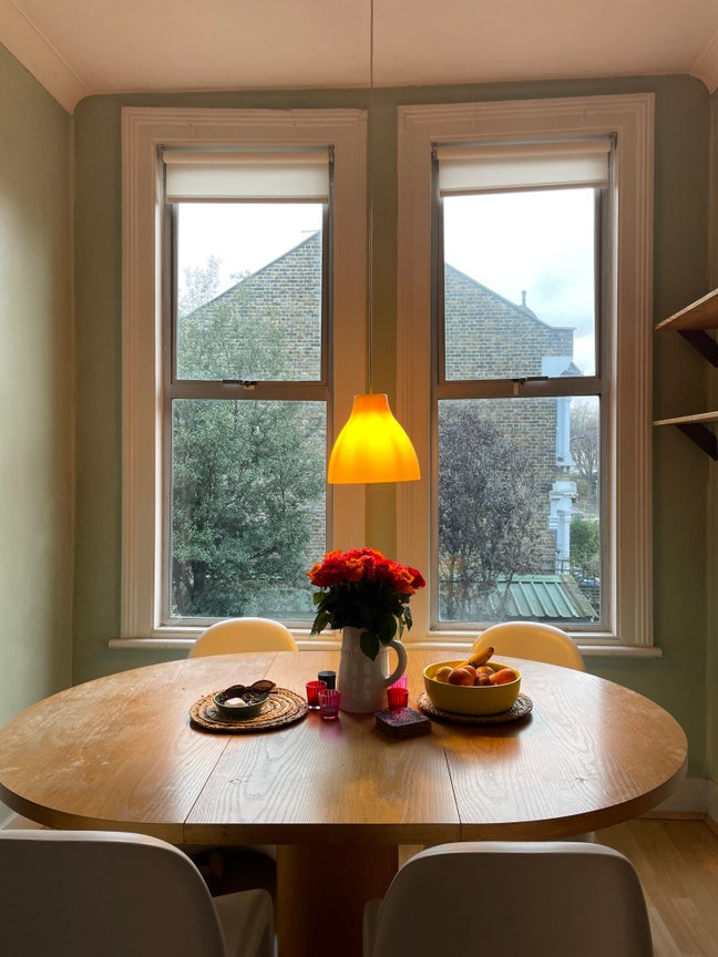 1 Bedroom in Sunny Queens Park flat Main Photo