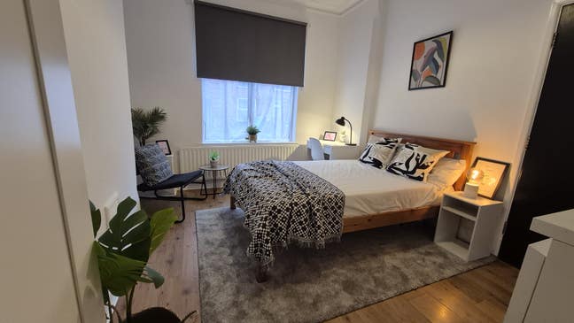 2 Double rooms in Professional House Share Main Photo