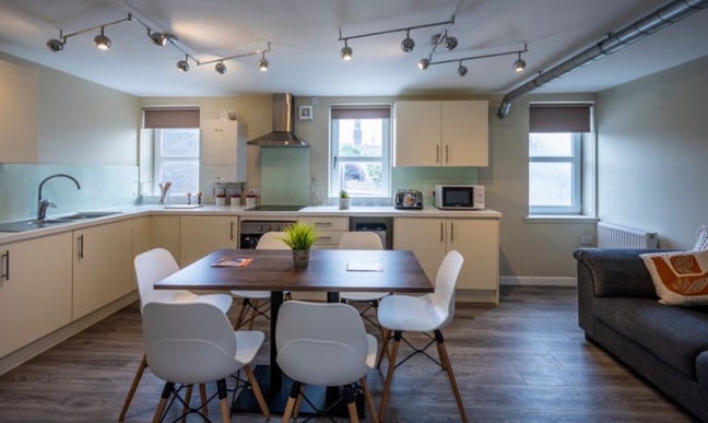 Room for rent Main Photo