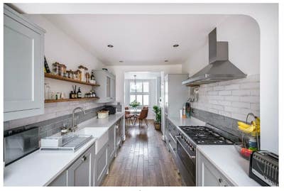 Elegant Double Room with Private Bathroom - Angel Main Photo