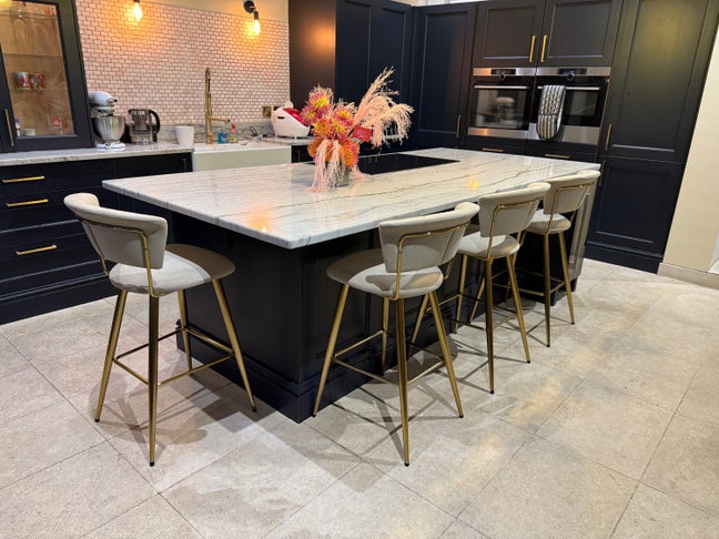 I’m looking for a organized and tidy housemate .  Main Photo