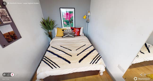 Studio Available Now!-Student Accomodation  Main Photo