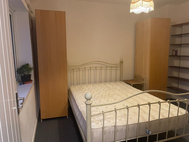 En-suite double room to rent . Near JR, Brookes,  Main Photo