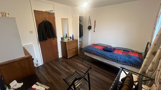 Subletting single room in Elephant and Castle Main Photo