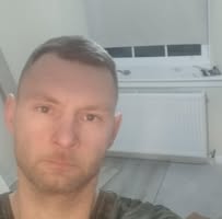Professional Male seeks a single or double room Main Photo