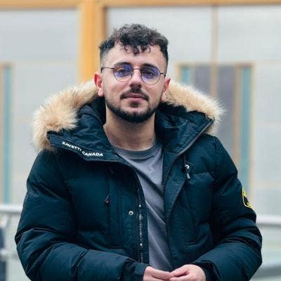 25 year old Male seeks a double room Main Photo