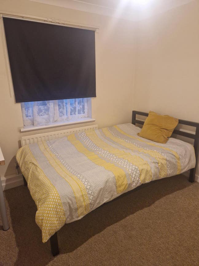 Double room to let close to Factories/Rockingham r Main Photo