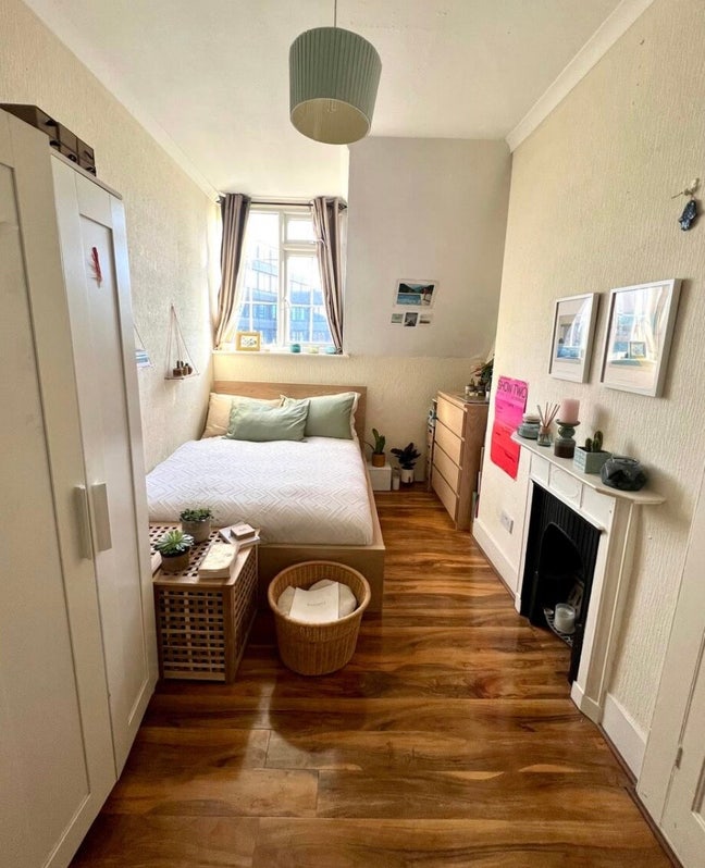 Cute double  room available in BR1 Main Photo