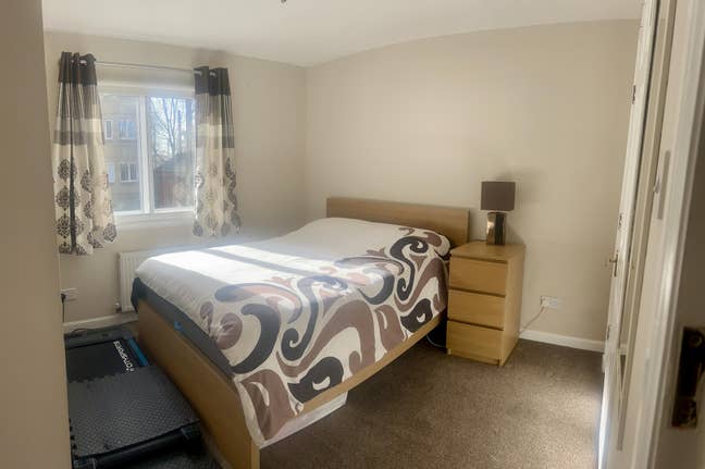 Bright & Spacious Double Room-close to City Centre Main Photo