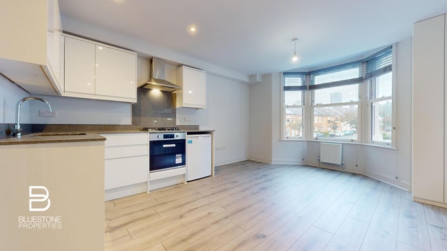 1 Bed Flat -Temple Rd Croydon Cro-Close to Station Main Photo