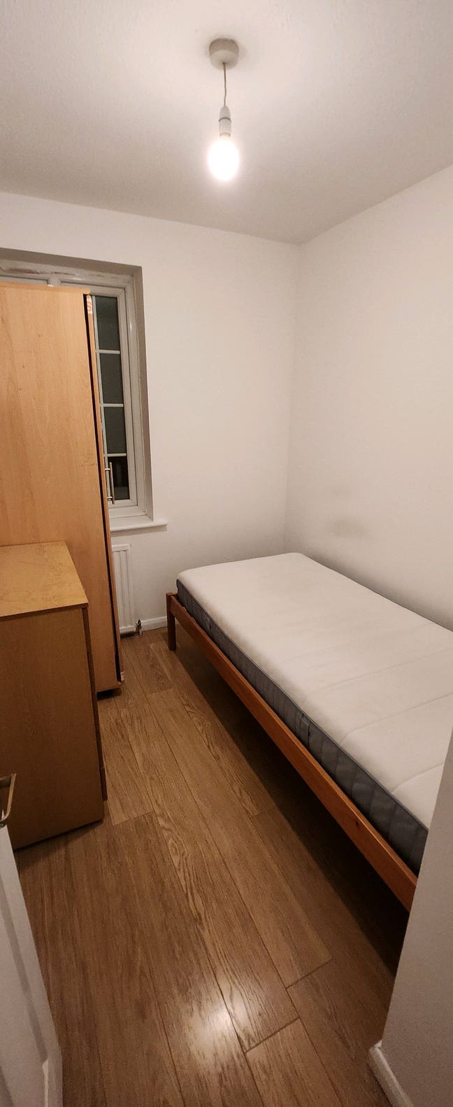 Single room near beckton Lidl Main Photo