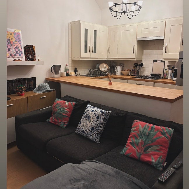 Double room available - Zone 1/SW London  Main Photo