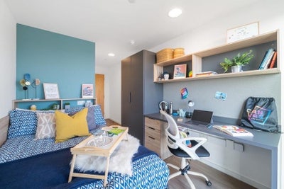 Luxury Gold En Suite Room - Students Only (CV1) Main Photo