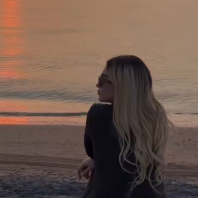 I am a 30-year-old woman with a 12-year-old s... Main Photo