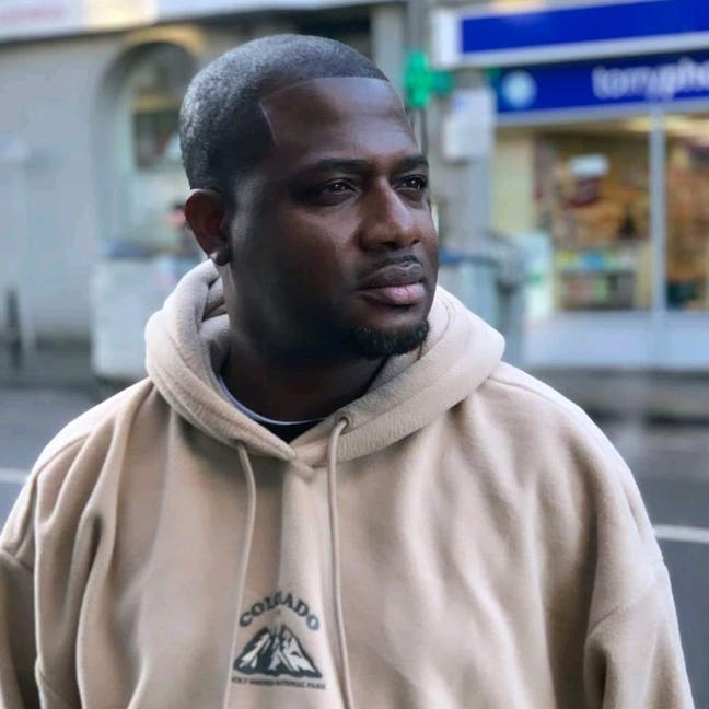 Professional Male seeks a single or double room Main Photo