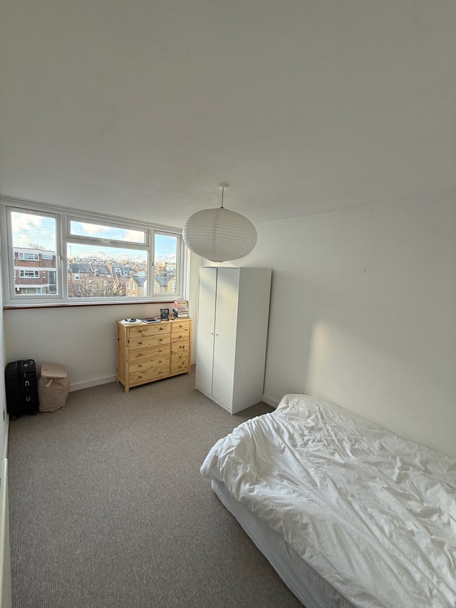 Large Room, Clapham, &pound;1250 pcm Main Photo