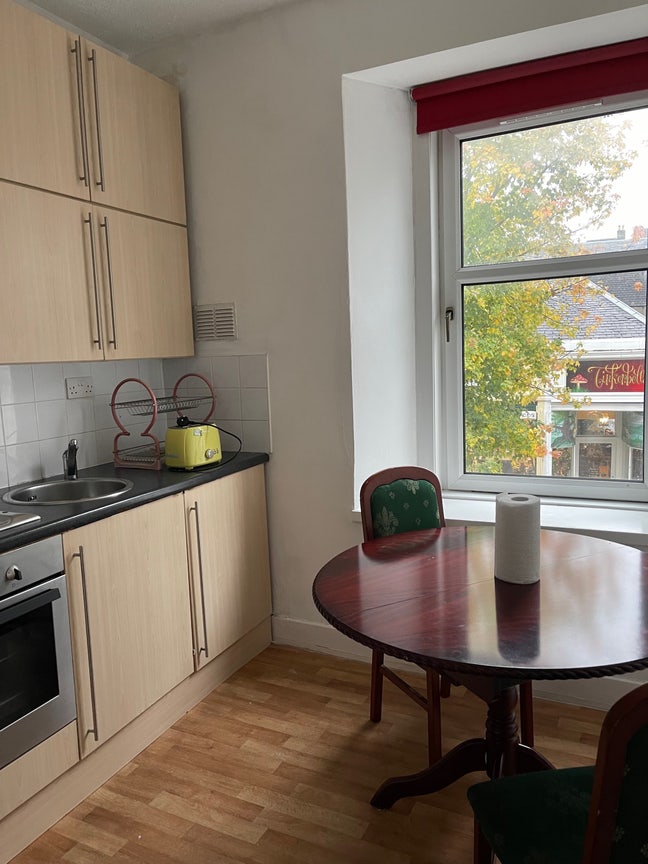1 double bedroom in shared flat  Main Photo