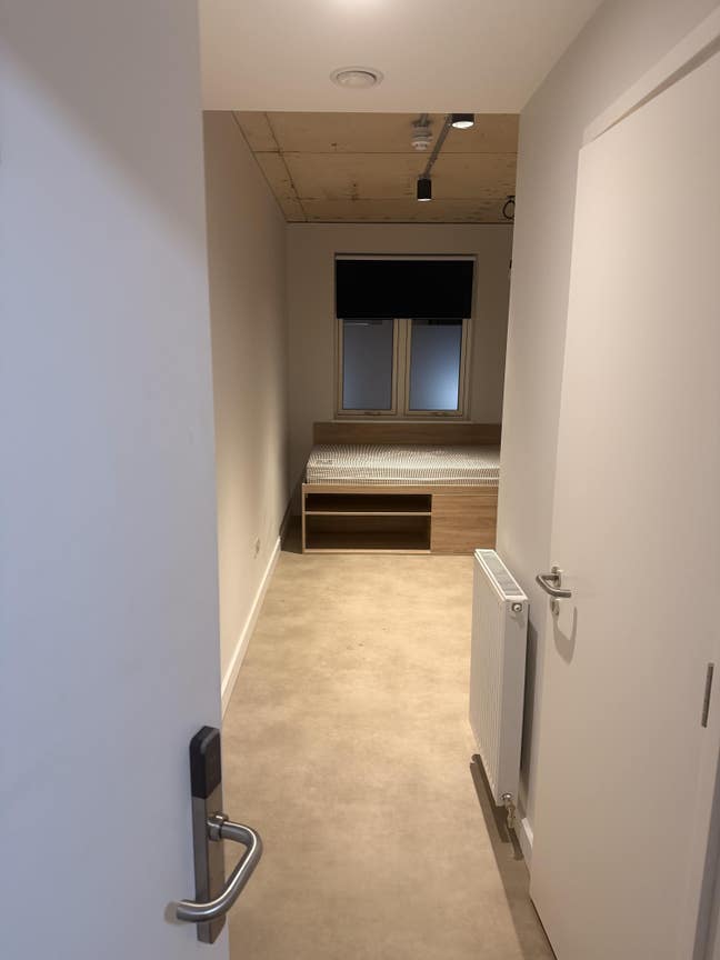 Tenancy takeover en-suite zone 1 Main Photo