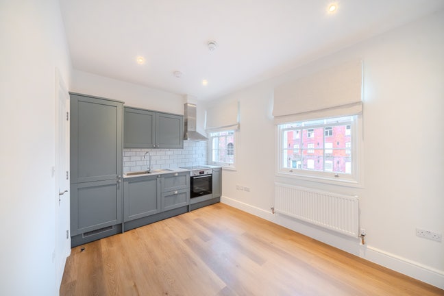 One-Bedroom Apartment with Utility Room  Main Photo