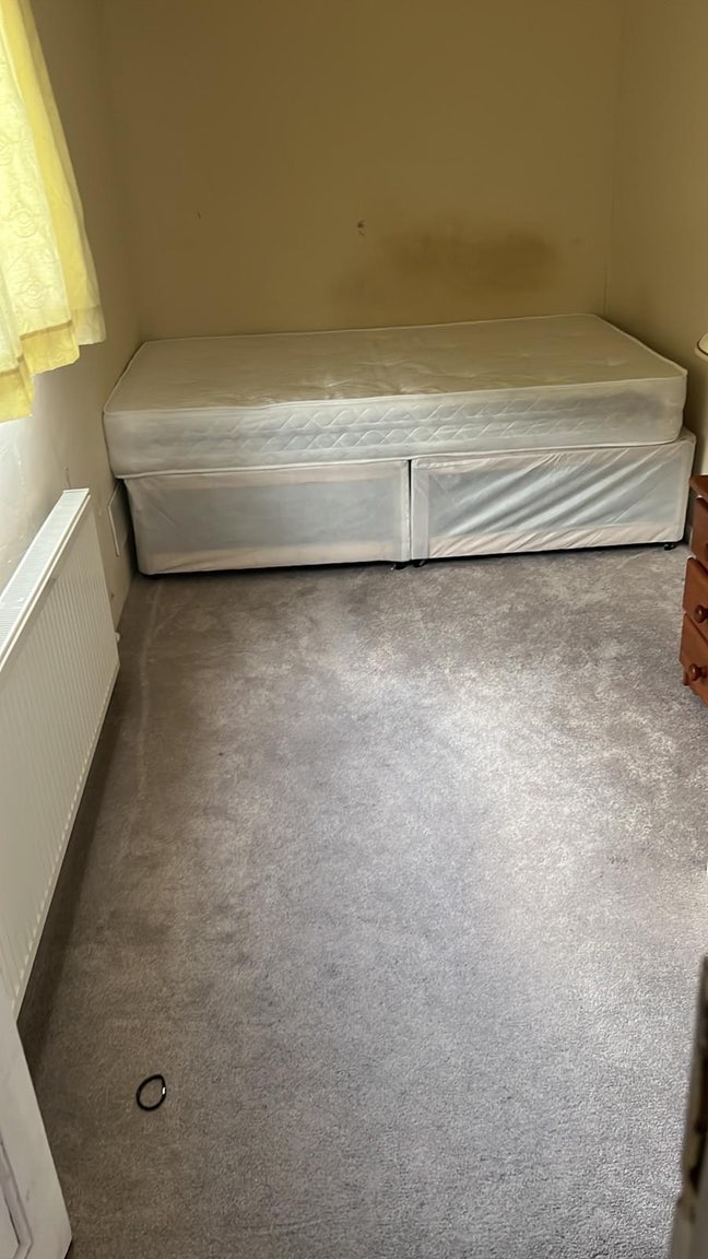 Available double bedroom  Main Photo