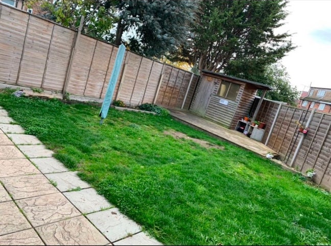 Available Double bedroom fully furnished  Main Photo