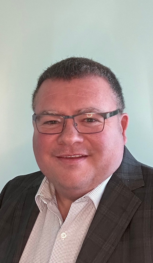 Quiet tidy professional looking for a house share Main Photo