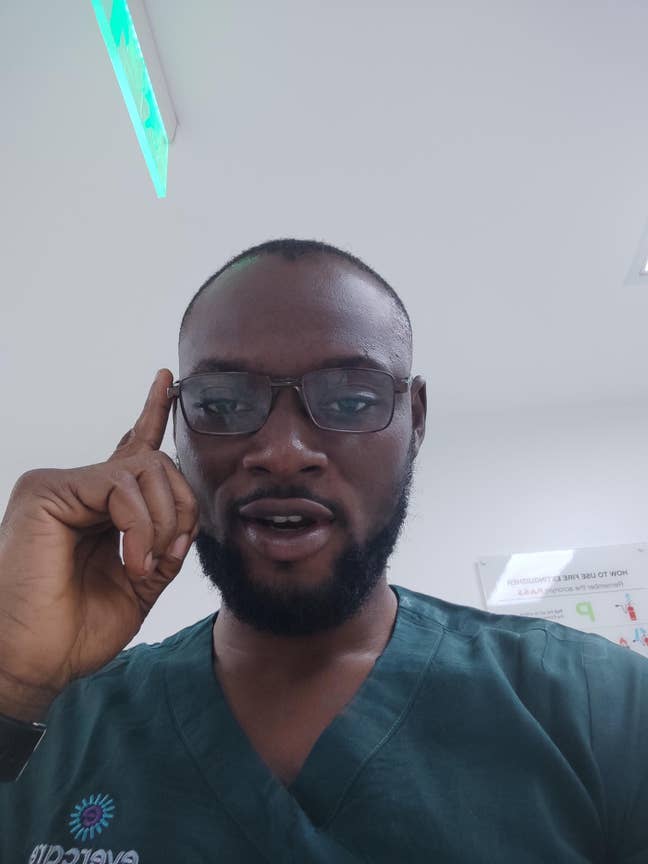 Professional Male seeks a single or double room Main Photo