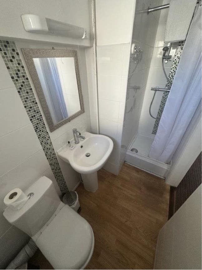 Room in Eastbourne BN21 Main Photo