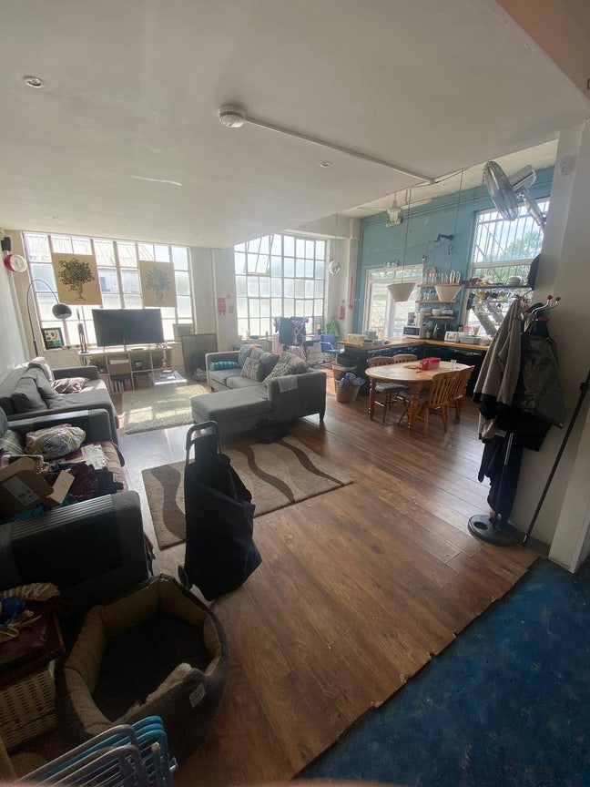 Sublet in modern warehouse  Main Photo