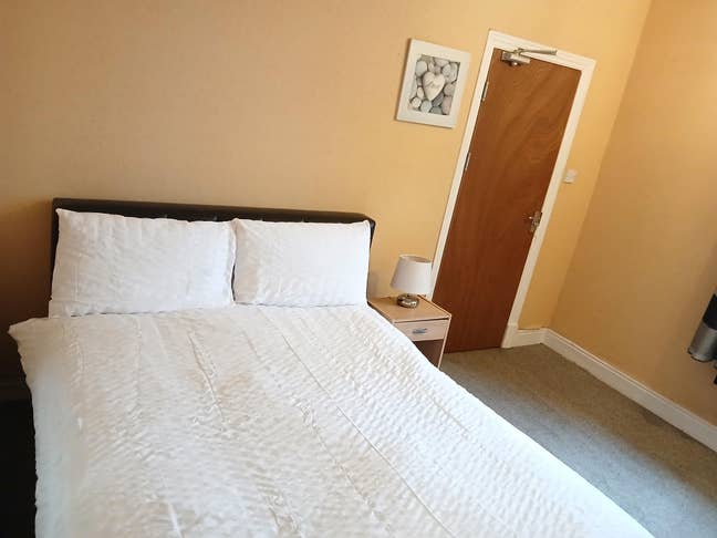 Off Narborough Road, Semi Ensuite Double Room  Main Photo