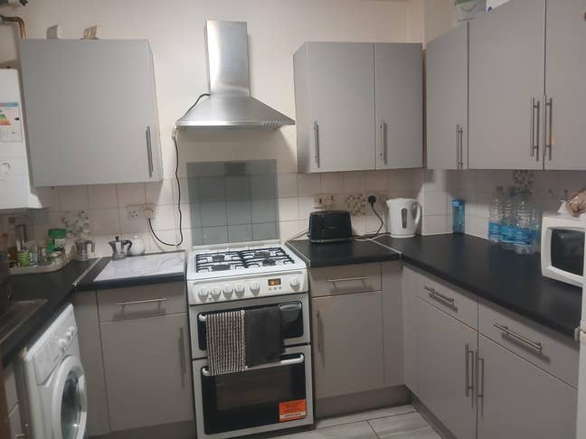 Double room for rent. Main Photo