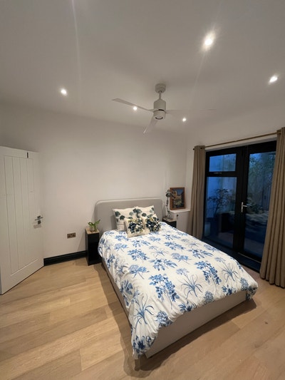 En-suite Double Room (Mon–Fri) | Vauxhall/Oval Main Photo