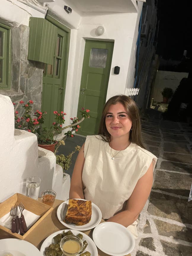 Looking for a flat/house share Main Photo