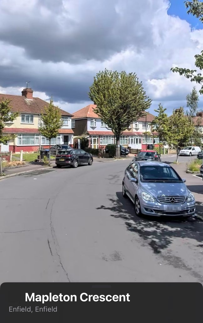 Single Room - Mapleton Crescent, Enfield EN3 5RA Main Photo