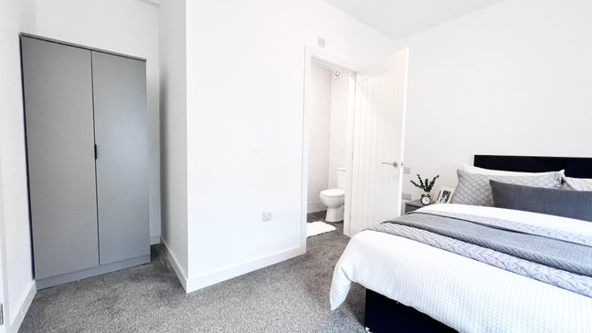Brand New Luxury Rooms | Deposit Free Option Main Photo
