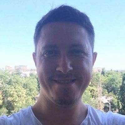 Professional looking for double room Main Photo