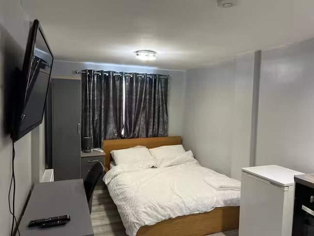 Fully furnished Studio apartment Main Photo