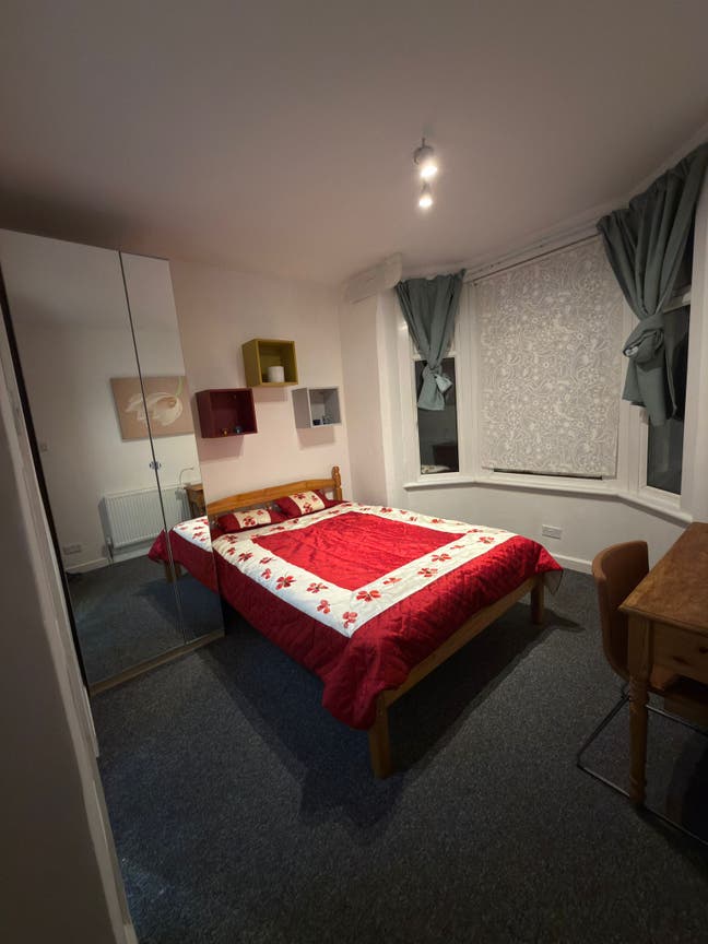 Luxury Ensuite Room near Reading Main Station!! Main Photo