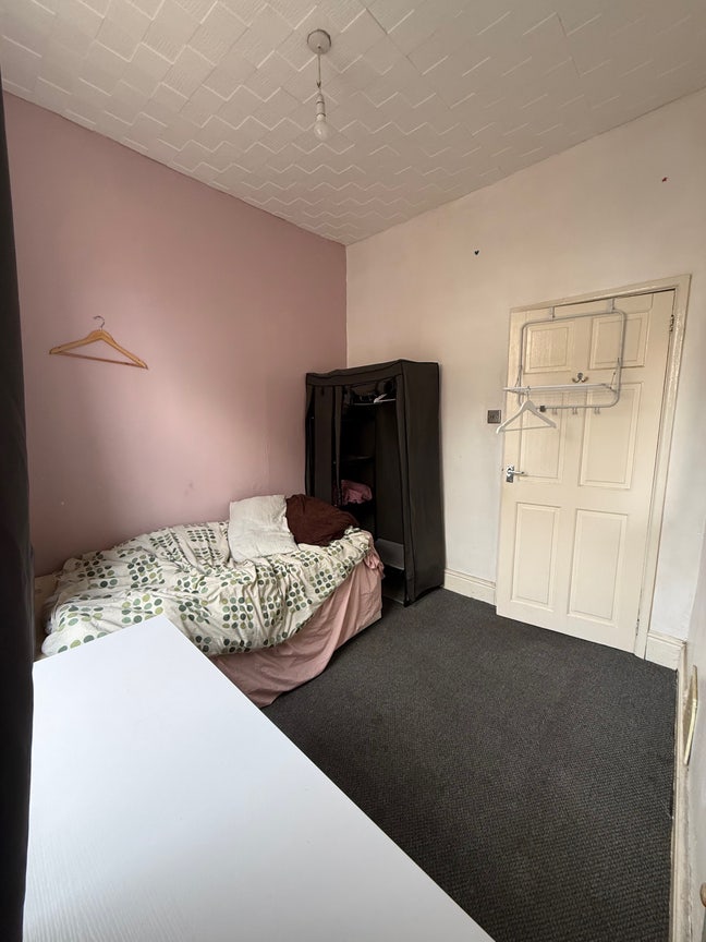 Single Room  Main Photo